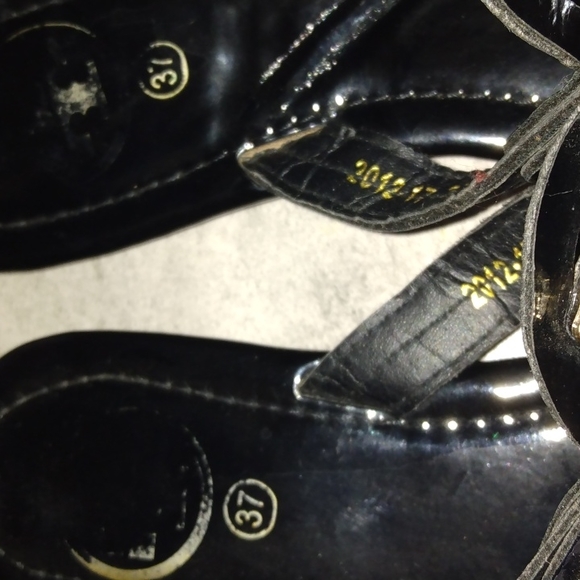 **SOLD**Tory Burch - Picture 6 of 8